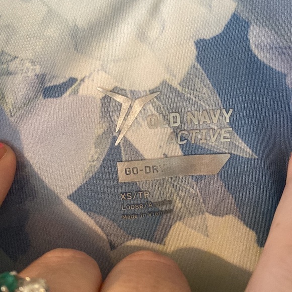 𝅺OLD navy tank top - Picture 2 of 4